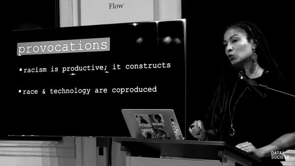 photo Dr. Ruha Benjamin